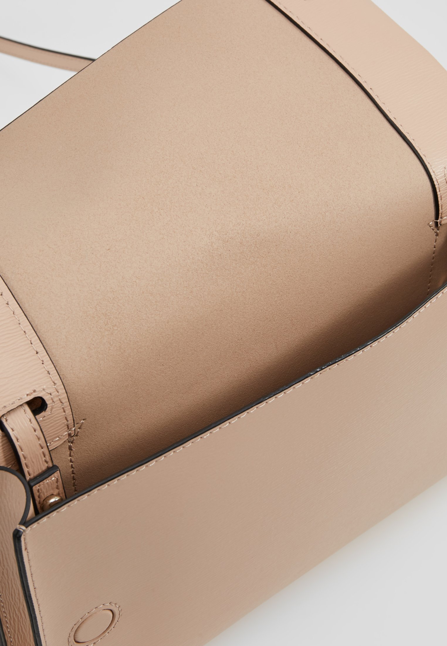 Ted Baker NATALEI Skulderveske taupe Zalando.no Ted Baker NATALEI Skulderveske taupe Zalando.no