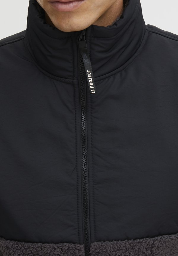 PRPIETTO - Waistcoat - forged iron2