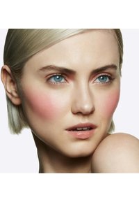 MAC GLOW PLAY BLUSH - Phard - no shame!