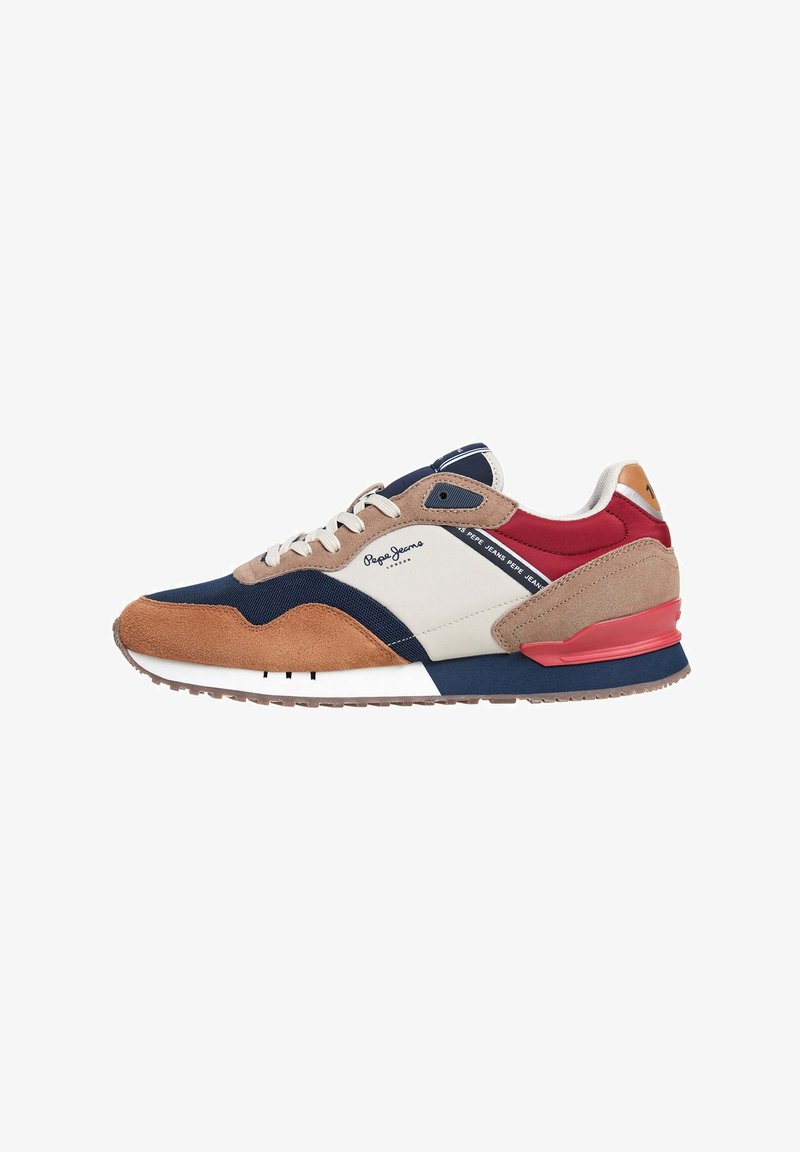 Sneakerid, mis on valmistatud erinevatest materjalidest: pruuni nubuknahka, tumesinist kangast ja punaseid aktsente. Valge vaheplaat koos tekstureeritud kummist tallaga. Sidumisdisain.