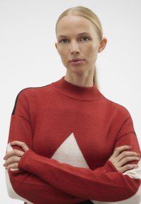 Vero Moda VMNANCY BLOCK O NECK DRESS - Fodralklänning - red ochre/birch/black