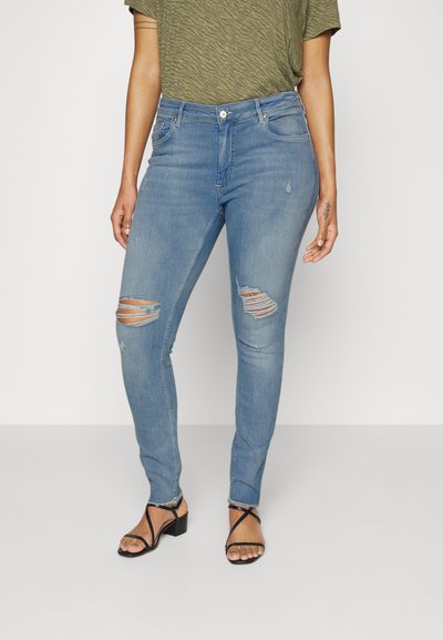 ONLY Carmakoma CARMISSOURI PANTS - Cargobroek - washed black/zwart denim/blackdenim