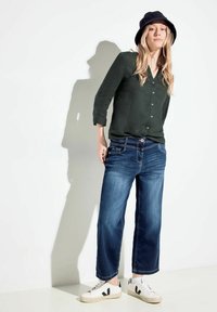 Cecil Camicetta - grün