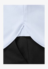 Selezionato, eisblau