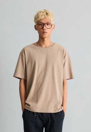 Marc O'Polo DENIM, MARC O'POLO DENIM T-SHIRT RELAXED MIT ROLLKANTE AM AUSSCHNITT - T-shirt basic - cold taupe