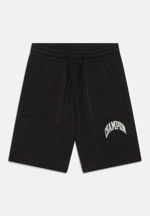 Czarne bawełniane szorty z elastycznym pasem, sznurkiem do regulacji, podwójnymi kieszeniami z przodu oraz białym logo "CHAMPION" na lewej udzie.