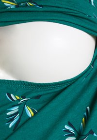 Envie de Fraise FRANCINE - T-shirt básica - green/blue