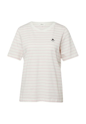 Biały T-shirt z krótkim rękawem w jasnoróżowe poziome paski oraz małym czarnym sercem z napisem "Adored" na lewej piersi.