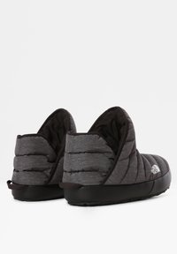 The North Face THERMOBALL TRACTION BOOTIE - Botas para la nieve - PHANTOM GREY HEATHER PRINT/BLACK