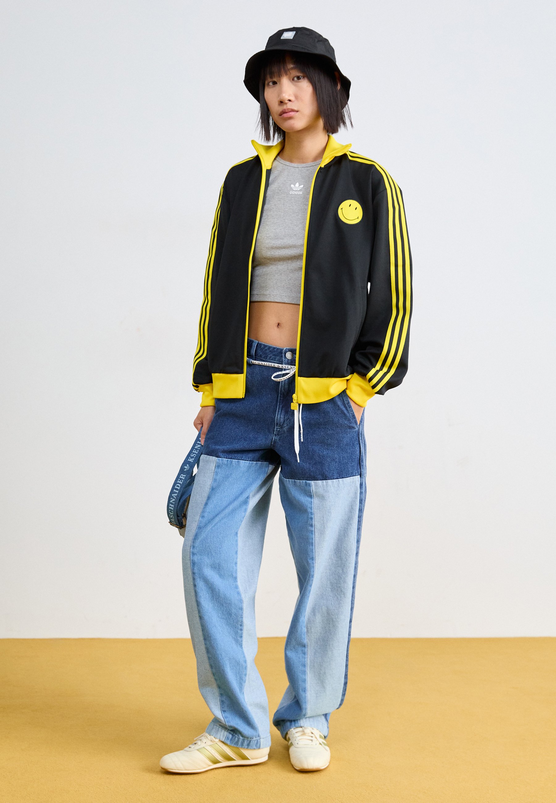 adidas Originals SMILEY TRACKTOP - Trainingsjacke - black/schwarz