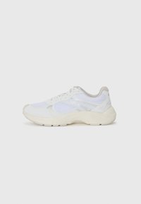 Trainers - open white