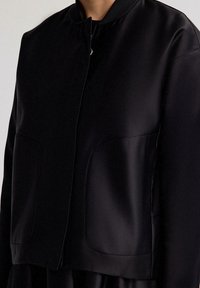 Touché Privé Bomberjacke - black