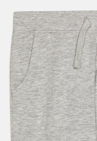 Thumbnail Image 3