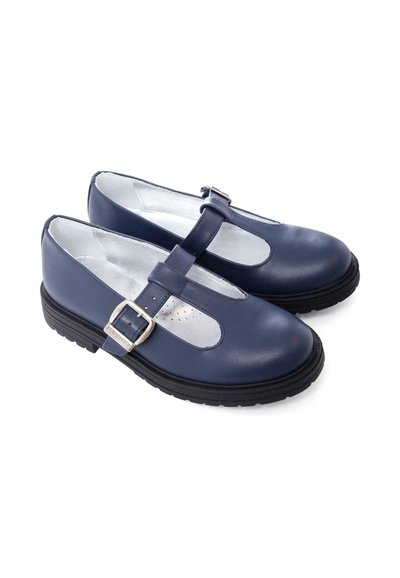 Scarpe Mary Jane in pelle blu navy con dettagli a intaglio, suola in gomma nera e chiusura con fibbia argentata per un fissaggio sicuro.