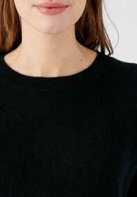 Damart PULL COL ROND EN PUR - Jersey de punto - noir