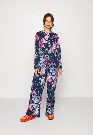 PCMAYA - Jumpsuit - navy blazer