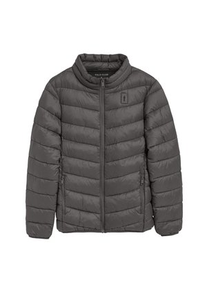 Szara kurtka puchowa z kołnierzem stojącym, poziomo pikowanym materiałem, zamek błyskawiczny z przodu i kieszeniami po bokach. Naszywka z logo na klatce piersiowej.