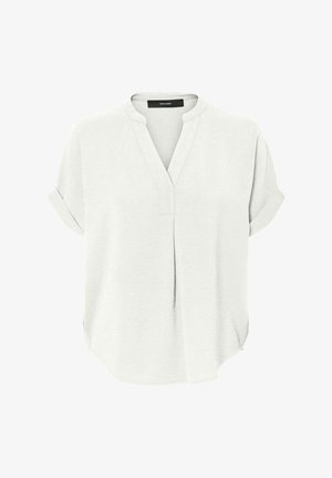 Biała bluzka z krótkim rękawem z półkrytym zapięciem na guziki, lekko wygięty dół, miękka tekstura i podwinięte mankiety. Widoczna metka marki przy dekolcie.