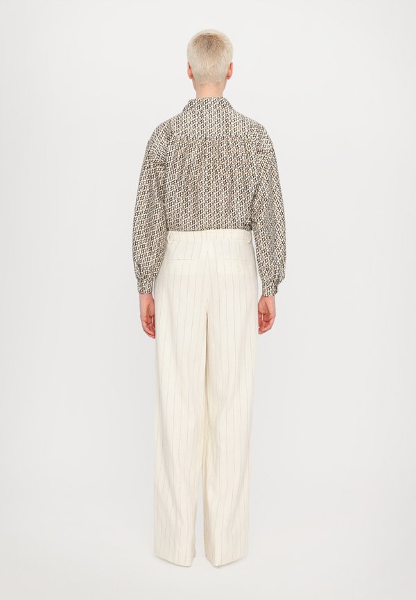 POLA - Trousers - milk2