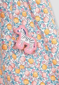 JoJo Maman Bébé GARDEN PETER PAN PET IN POCKET- REGULAR FIT - Rochie din jerseu - pink apple peach