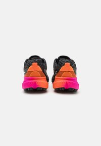 Merrell AGILITY PEAK 5 - Bėgimo bateliai, skirti nelygiam paviršiui - black/multi-coloured