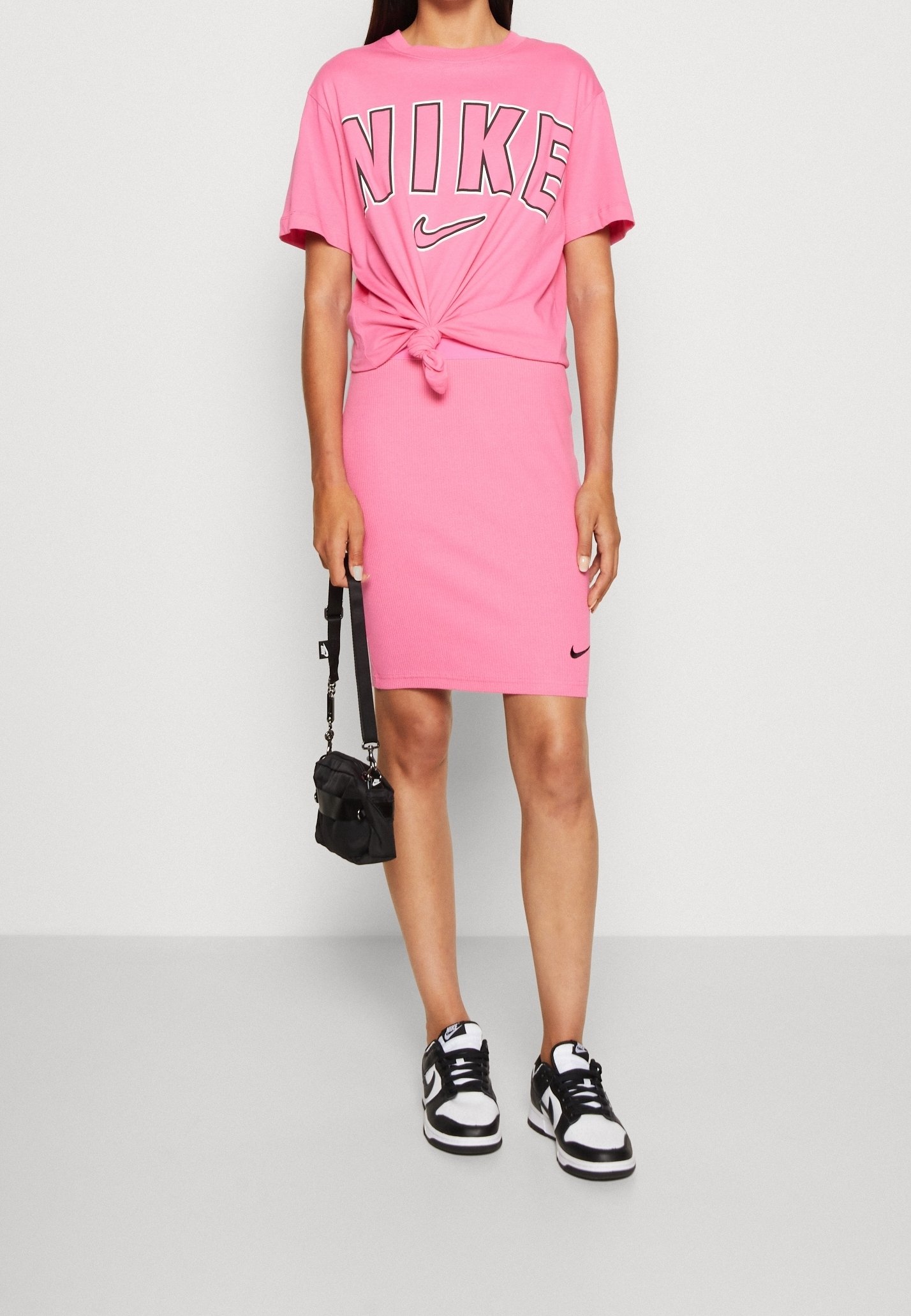 nike t shirt dress pink