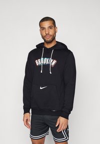 Nike Performance NBA CITY EDITION BROOKLYN NETS HOODY - Klubové oblečenie - black/white