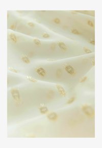 Geselecteerd, ivory gold