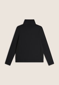 Pullover nero realizzato in tessuto liscio, con colletto alto e pannelli laterali texturizzati. Maniche lunghe e design aderente senza chiusure visibili.