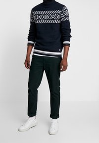 Dstrezzed Stickad tröja - dark blue