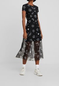 Desigual Sukienka letnia