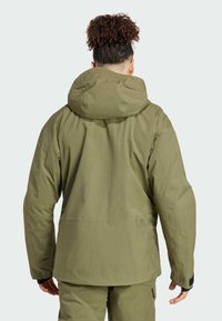 Adidas Terrex XPERIOR TWO-LAYER INSULATED RAIN.RDY - Chaqueta softshell - olive strata