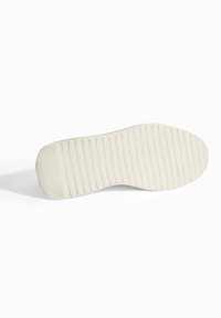 Desa Slipper - white