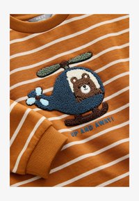 No seleccionado, tan brown ecru stripe bear