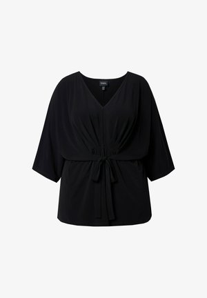 Zwarte blouse met een V-hals en strikdetail bij de taille. Heeft korte, brede mouwen en een losse pasvorm van gladde stof.