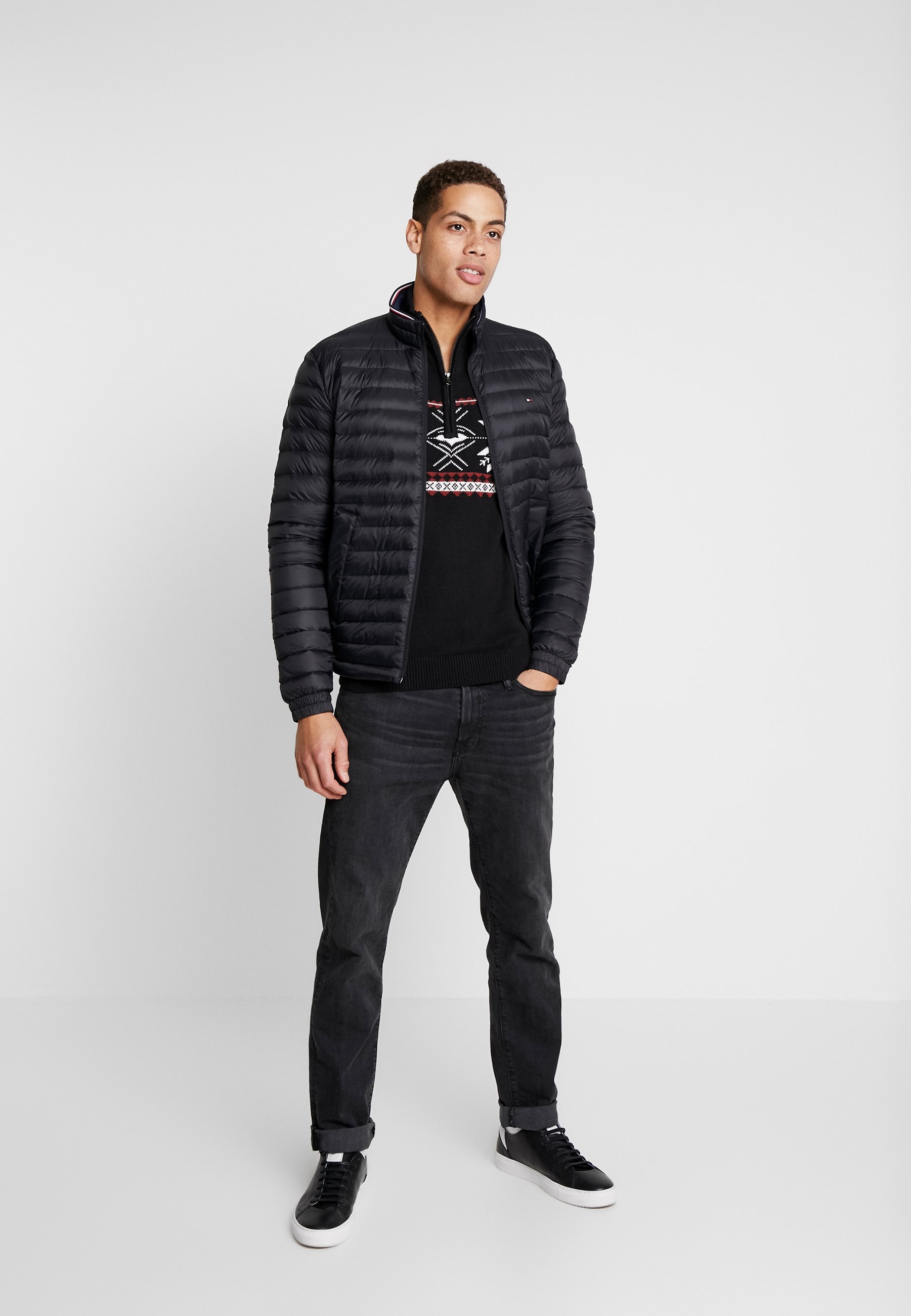 tommy hilfiger windbreaker zalando