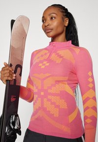 Kari Traa FAITH - Camisola interior - bright pink