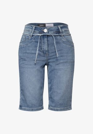 Lysblå denim Bermuda shorts med snor i taljen, fem-lomme design og opkrøllede kanter. Har en subtil falmet tekstur.
