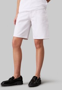 Calvin Klein Jeans Shorts vaqueros - light-blue denim