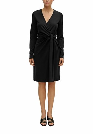 comma, Robe en jersey - black