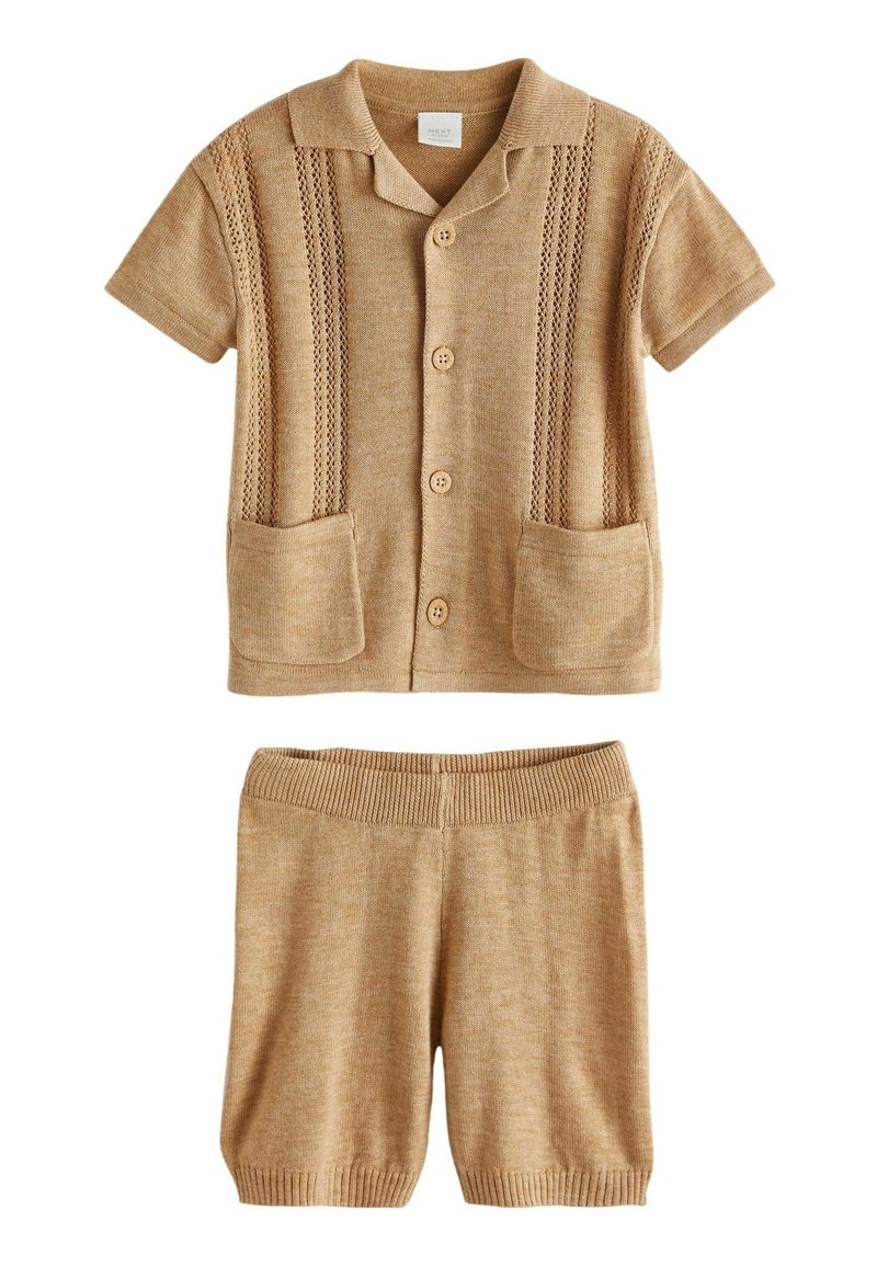 Next SET  - REGULAR FIT - Šorti - neutral