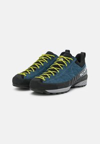 Scarpa MESCALITO - Pārgājienu apavi - ocean/gray