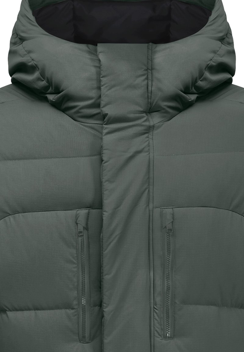Dunkelgrüne Steppjacke mit hohem Kragen und großer Kapuze. Verfügt über eine gepolsterte Textur und zwei Reißverschlusstaschen vorne.
