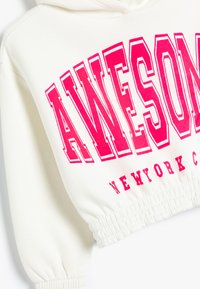 Koton CROP biały