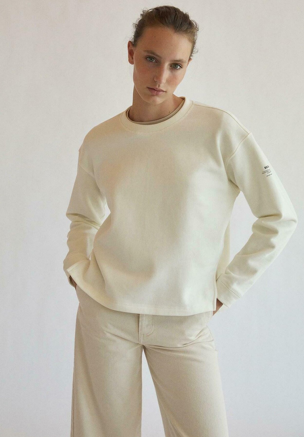 Sudaderas \u003e Ecoalf \u0026 Bikkembergs Ropa Tienda Outlet \u003e Russias Open Book