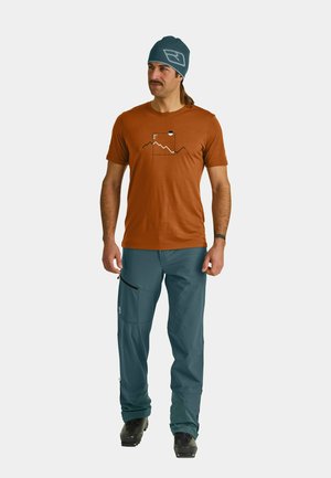 150 COOL PEAK FOCUS - Sport T-Shirt - bristle brown