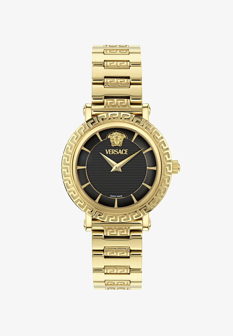 Goldene Versace-Armbanduhr mit schwarzem Zifferblatt, Medusa-Logo, Lünette mit griechischem Schlüsselmuster und passendem goldfarbenem Gliederarmband.