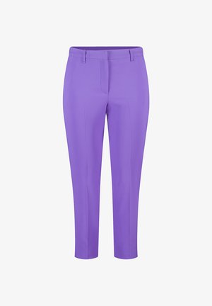 Paarse op maat gemaakte broeken met een gladde textuur, slim fit, scherpe vouwen en riemlussen in de taille. Enkel-lengte ontwerp.