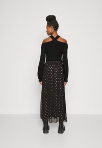 ONLY ONLIVY MAXI SKIRT - Maxi skirt - black/rosa gold