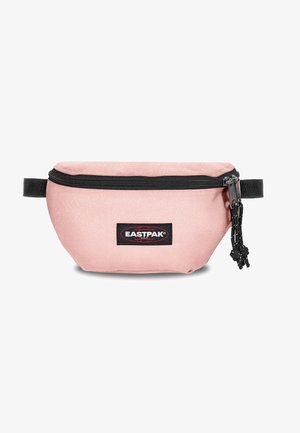 Roze Eastpak heuptas met zwarte ritssluiting en verstelbare band, voorzien van logopatch aan de voorkant.